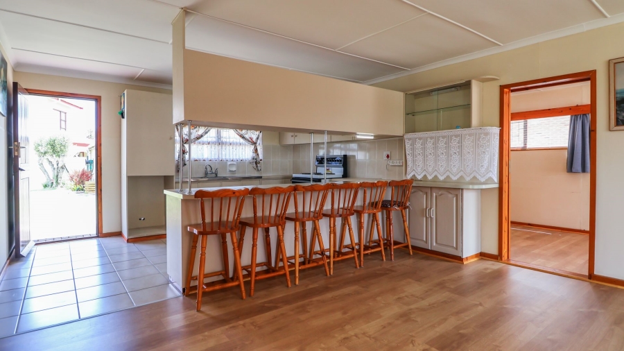 4 Bedroom Property for Sale in Stilbaai Wes Western Cape